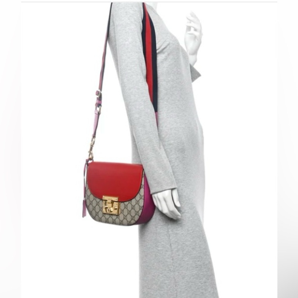 Authentic Gucci Padlock GG Supreme Medium Saddle Bag with COA - Picture 14 of 15